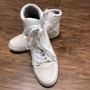 High-top white Men’s Sneakers